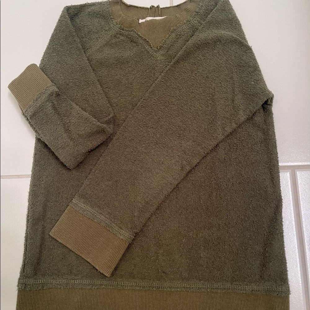 Set of 2 Appaman “sweatshirts”